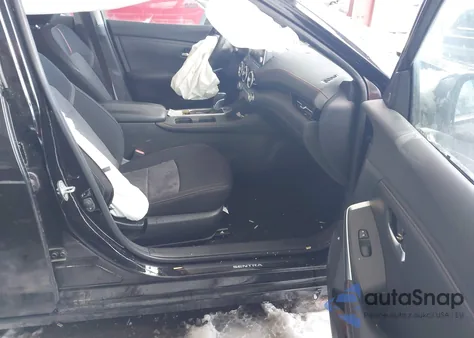 2021 Nissan Sentra Sr Xtronic Cvt z USA, uszkodzony, nr VIN 3N1AB8DV5MY319251